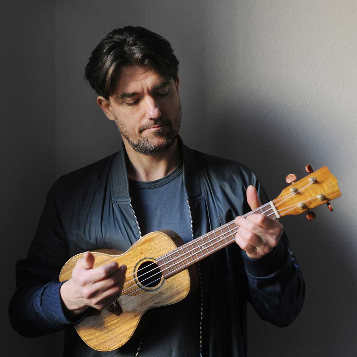 1. MAI  |  My Sister Grenadine